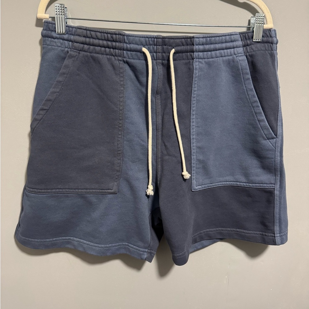 NWT- American Eagle- Men’s Two-Tone Blue Cotton Utility Shorts. Size M - Picture 3 of 7